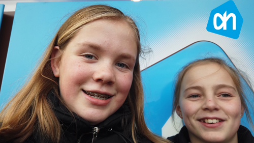 Meike en Madelief op bezoek bij Albert Heijn Vaassen