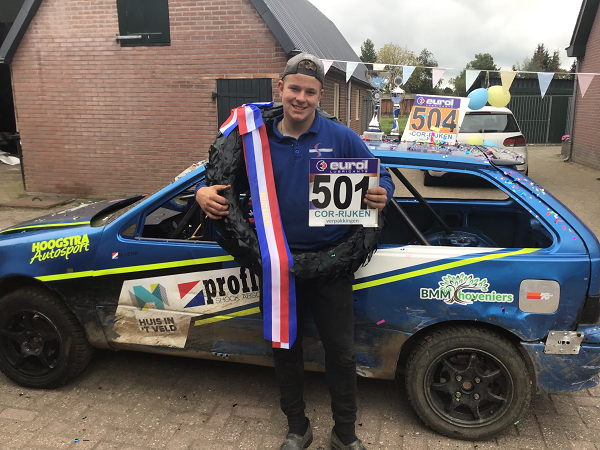 Mike Uenk uit Emst Nederlands kampioen autocross.