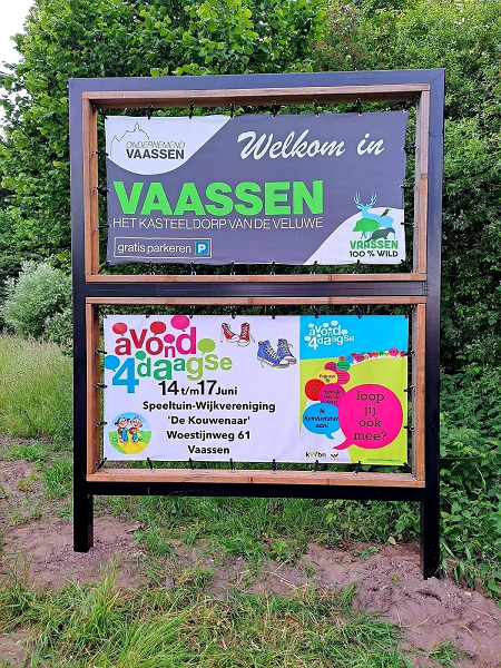 Nieuwe evenementenborden Ondernemersvereniging Vaassen