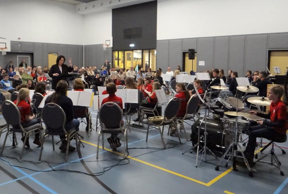 Muziek en filmpjes tijdens het jeugdconcert van PrinsBernhard