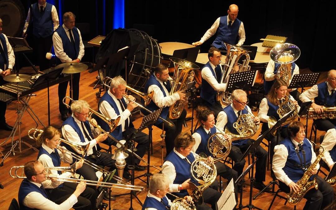 Volwassen Leer Orkest Vaassen; VLOV brengt muziek in je leven!