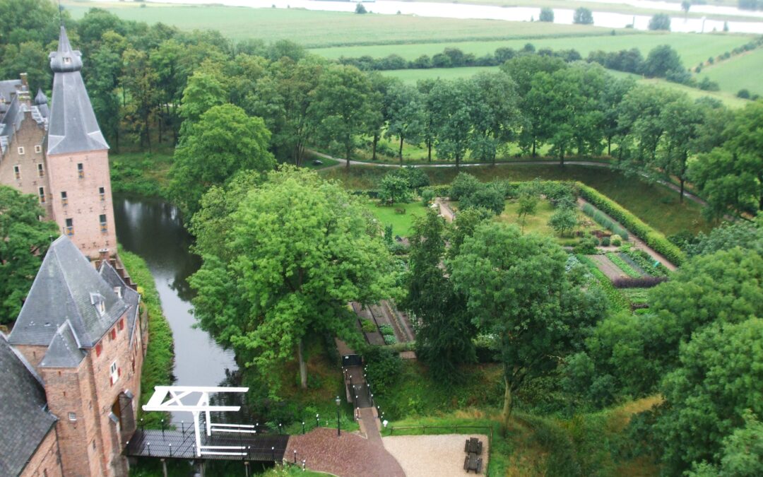 ‘Boergondisch’ luncharrangement met  kasteelbezoek Doorwerth