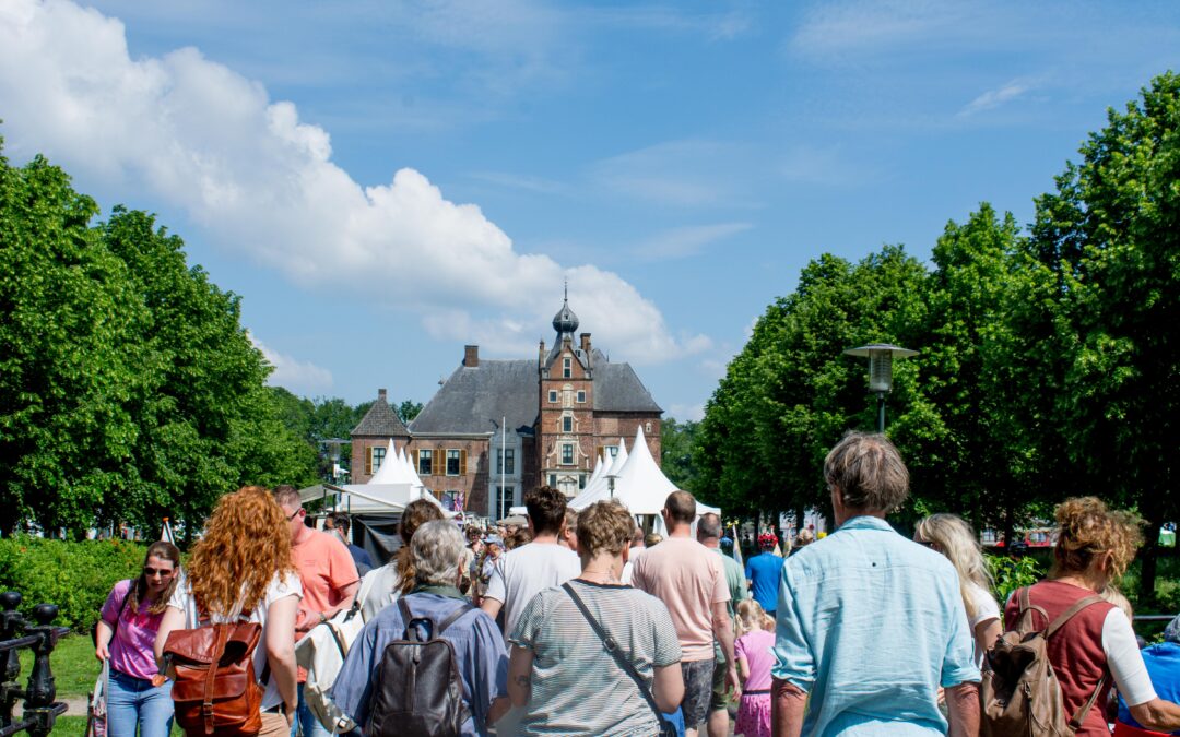 Lente Fair rondom Kasteel de Cannnenburgh