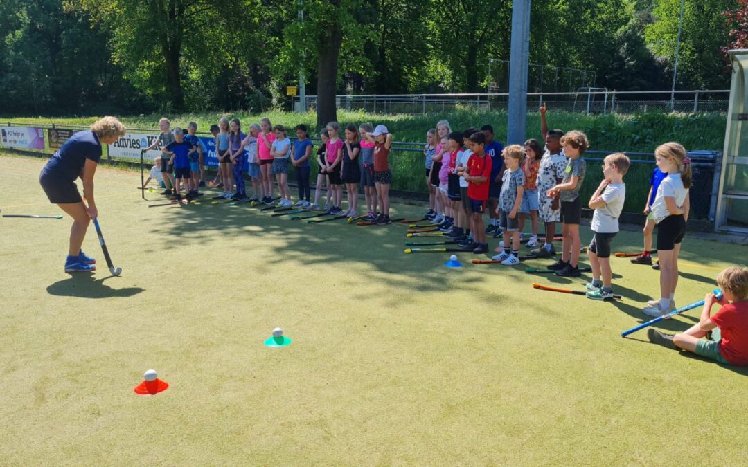 Hockey Gymlessen voor Basisscholen in Epe