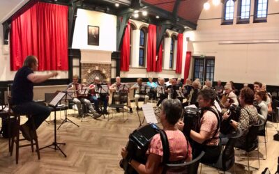 Geslaagde workshop accordeon spelen