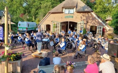 Vaassens Fanfare Corps trapt Zomertour af met twee concerten