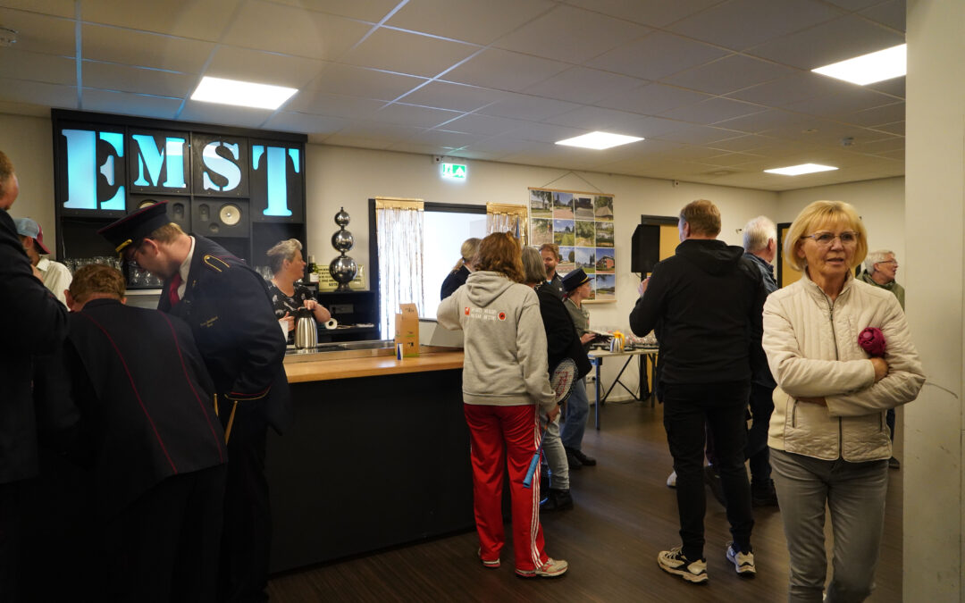 Reuring rond de Hezebrink tijdens Burendag in Emst